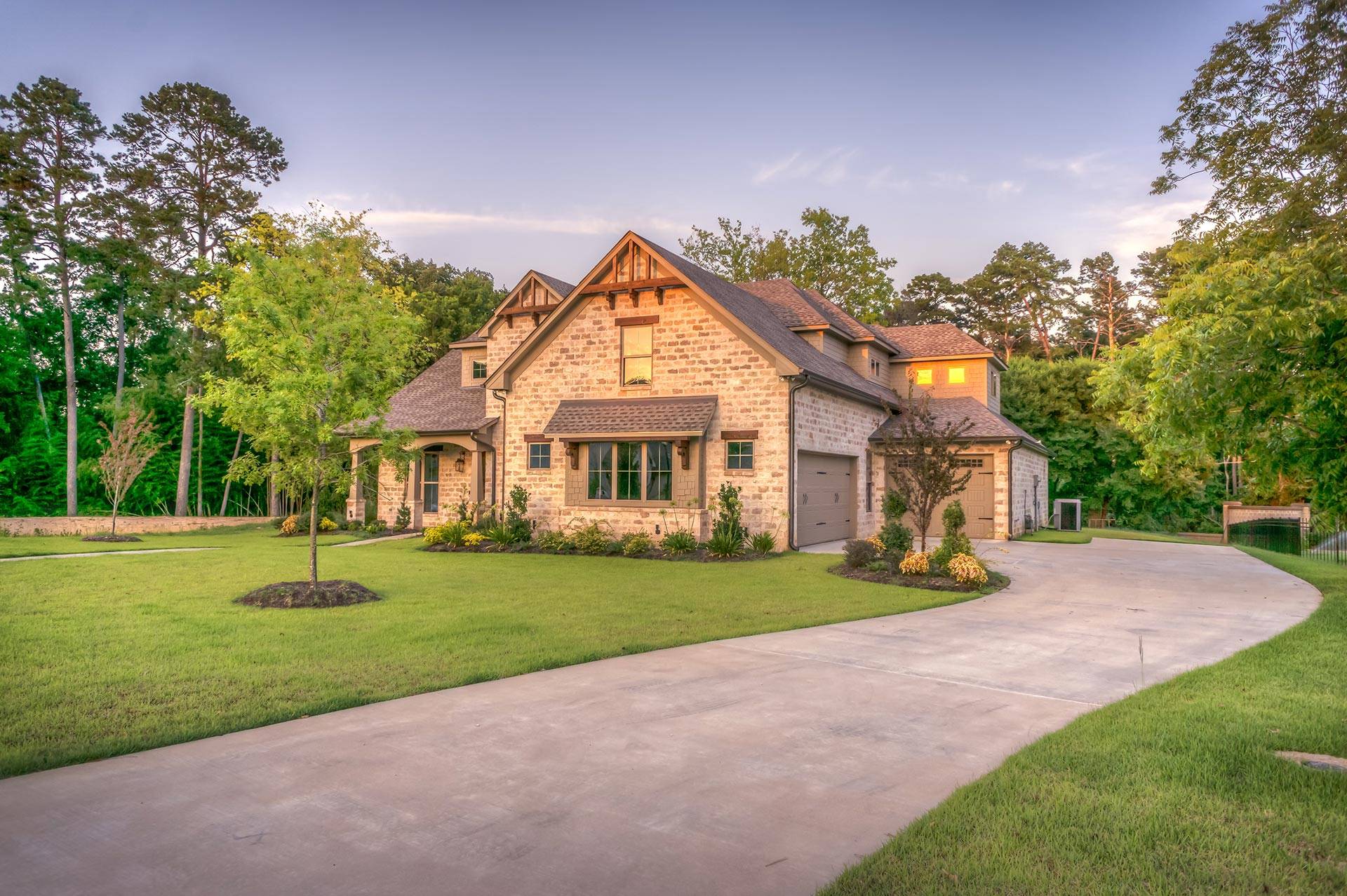 Tree Advice and Mortgage Reports for Home Owners